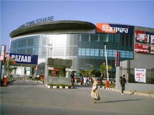 Escort Service at Zirakpur